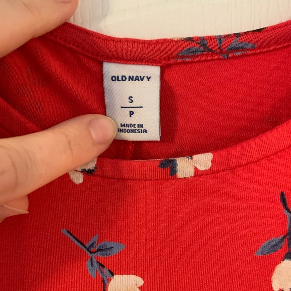 Red Floral Swing Dress - Picture 4 of 4